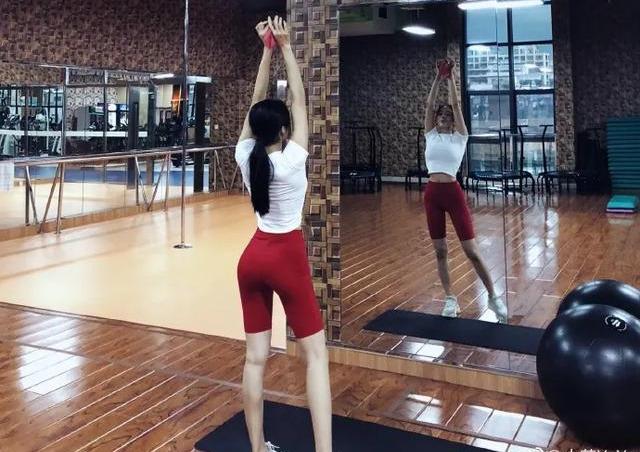 赢三张免费游戏app下载